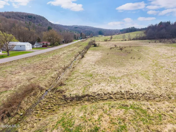 $250,000 | 3260 County Road 31, Cherry Valley, NY 13320