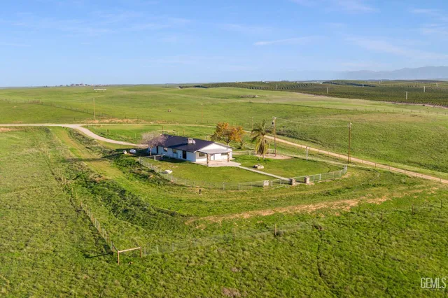 a view of an ocean view