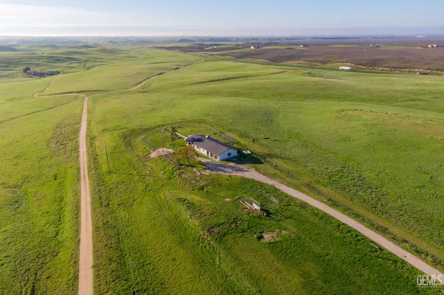 $795,000 | Undisclosed Address, Bakersfield, CA 93308