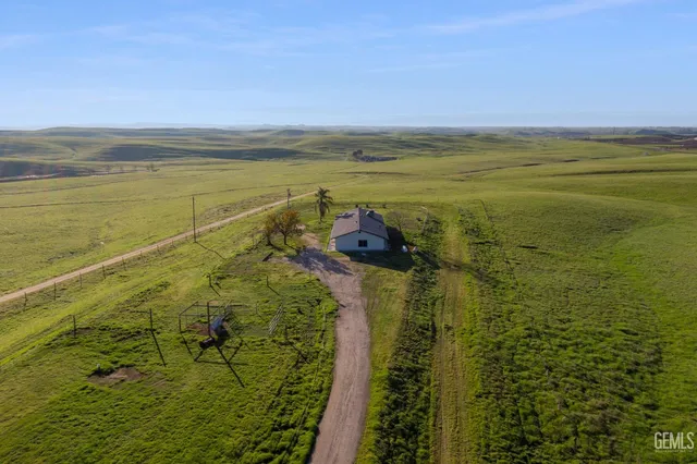 a view of an ocean view