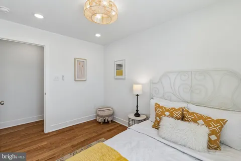 $725,000 | 232 East 6th Avenue, Conshohocken, PA 19428