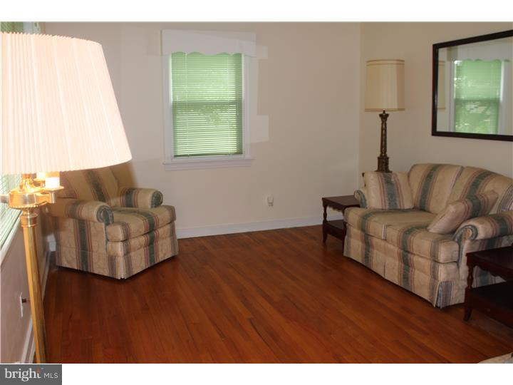 65 Gedney Road Lawrenceville, NJ 08648 - Photo 2 of 15 Living Room