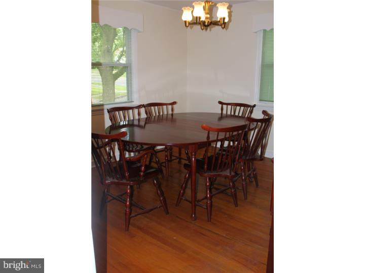 65 Gedney Road Lawrenceville, NJ 08648 - Photo 4 of 15 Dining Room