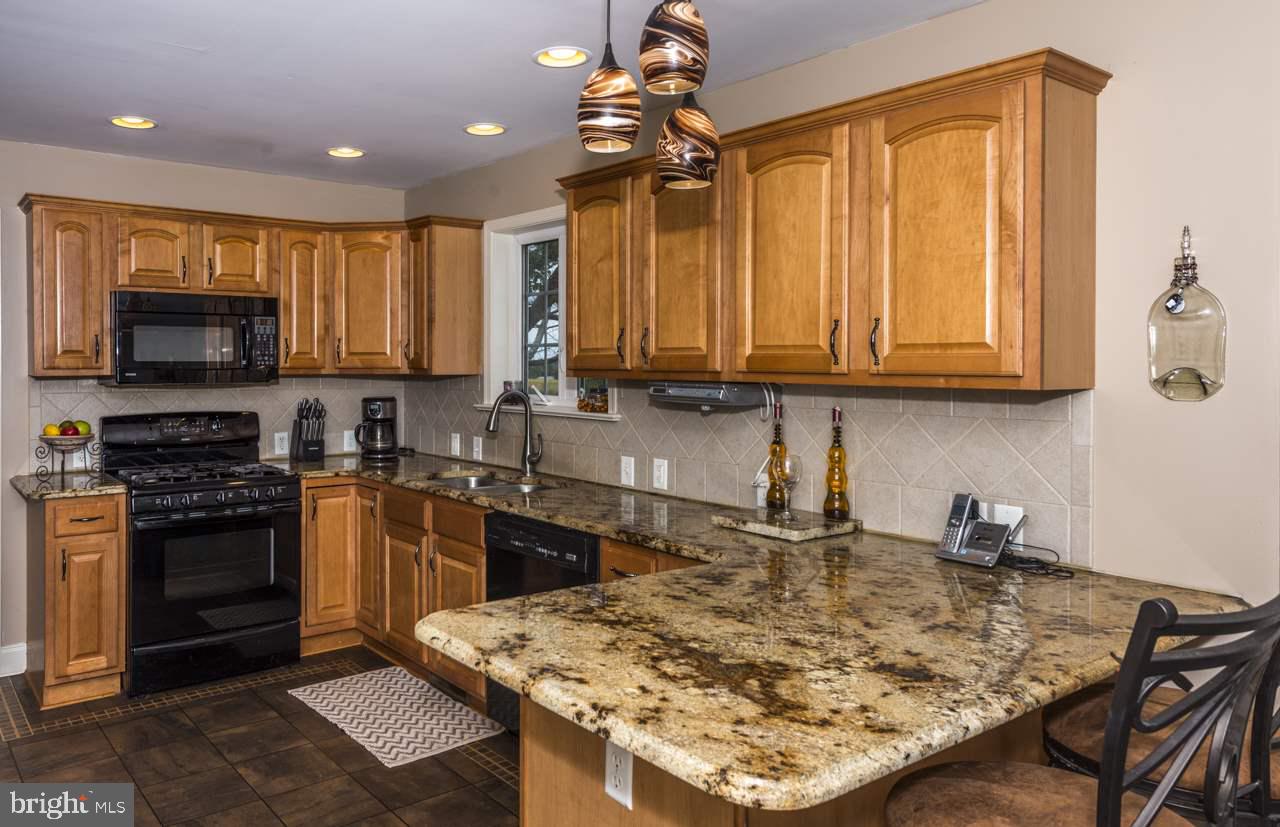 2555 Admire Road Dover, PA 17315 - Photo 4 of 28 Gallery Image 4