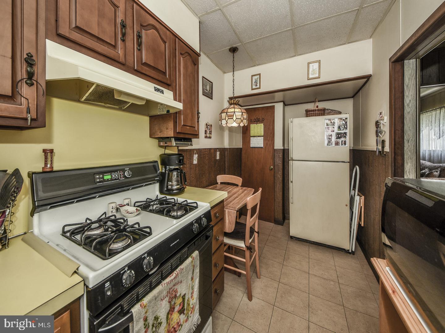 372 Church Road Elkins Park, PA 19027 - Photo 15 of 34 Kitchen