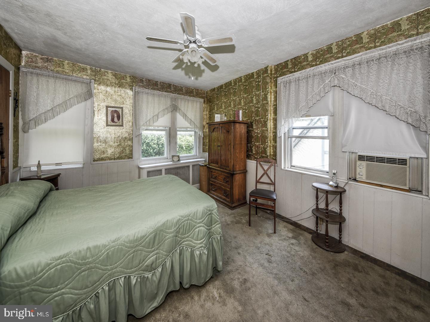 372 Church Road Elkins Park, PA 19027 - Photo 17 of 34 Master Bedroom