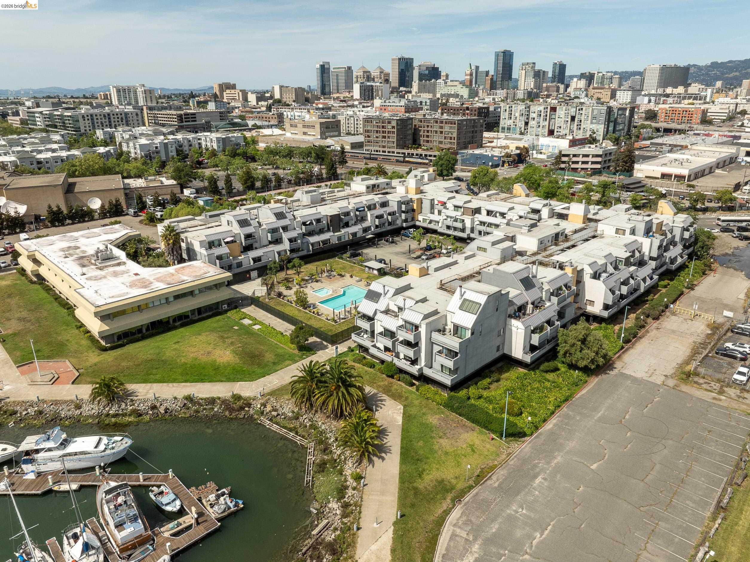 1 Embarcadero, Unit 353 Oakland, CA 94607 - Photo 44 of 55