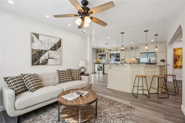 $1,399,000 | 367 Ultimo Avenue, Long Beach, CA 90814