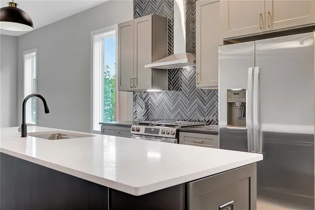 a close view of sink and tap