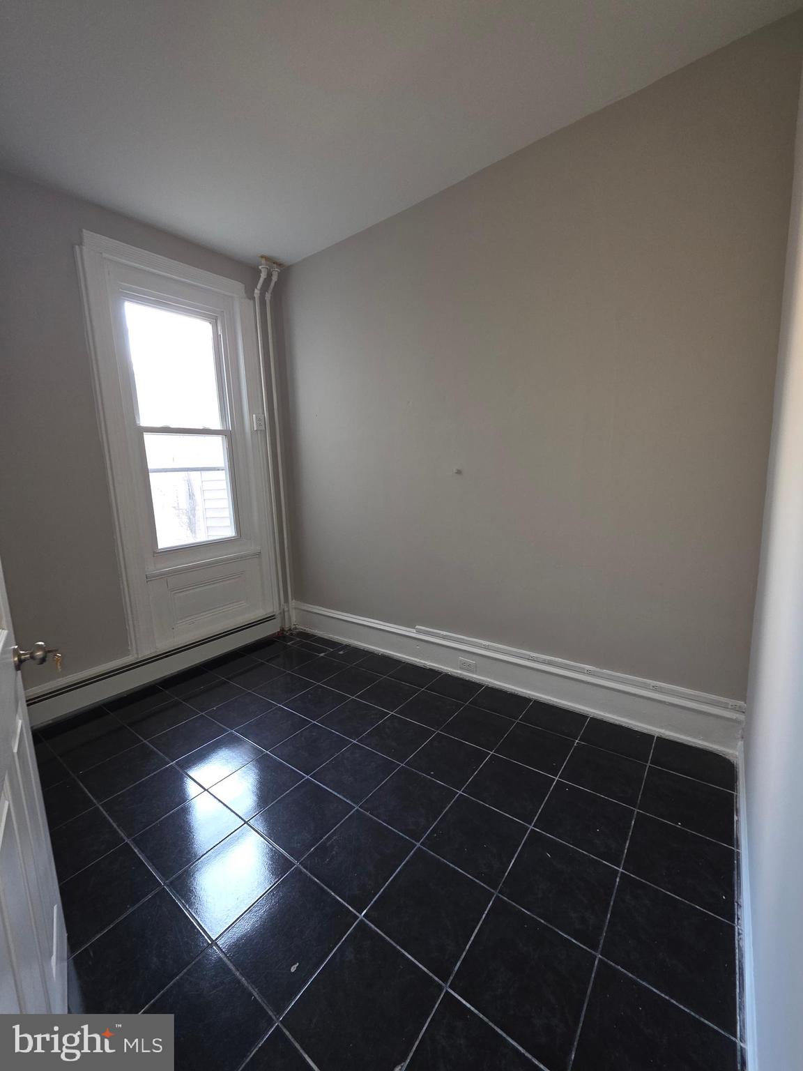 521 Franklin Street Reading, PA 19602 - Photo 4 of 9