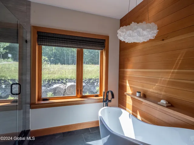 $2,500,000 | 4 Riley Farm Lane, Saratoga Springs, NY 12866