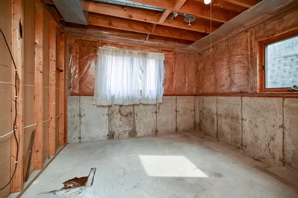 $335,000 | 373 Knopp Valley Drive, Winona, MN 55987