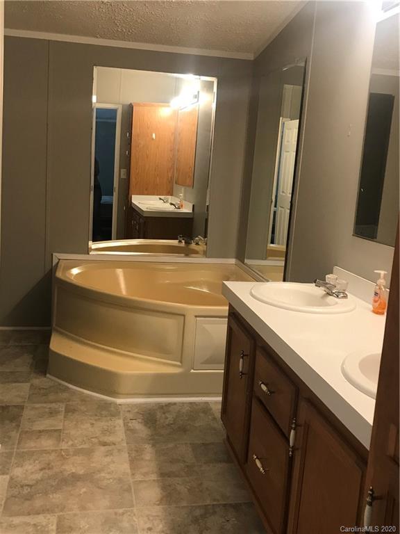 40580 Tower Road New London, NC 28127 - Photo 7 of 13 Gallery Image 7