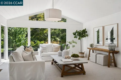 $2,295,000 | 3435 Black Hawk Road, Lafayette, CA 94549