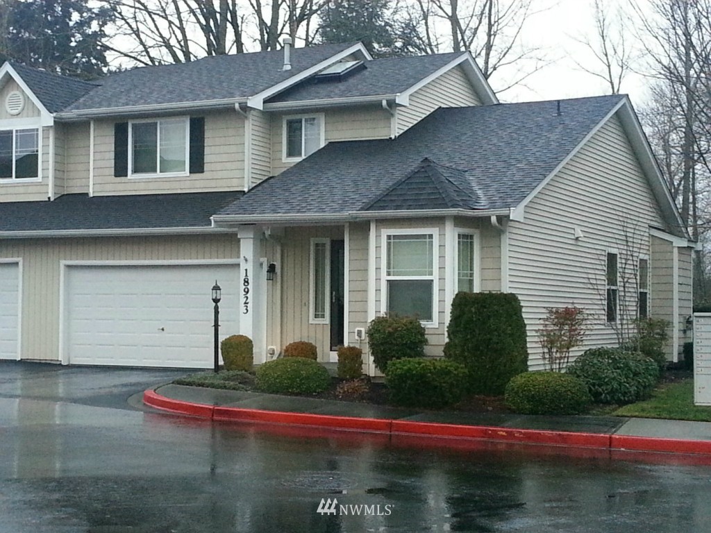 18923 108th Lane Southeast Renton, WA 98055 - Photo 1 of 10 Gallery Image 1