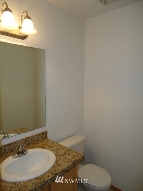 18923 108th Lane Southeast Renton, WA 98055 - Photo 8 of 10 Gallery Image 8