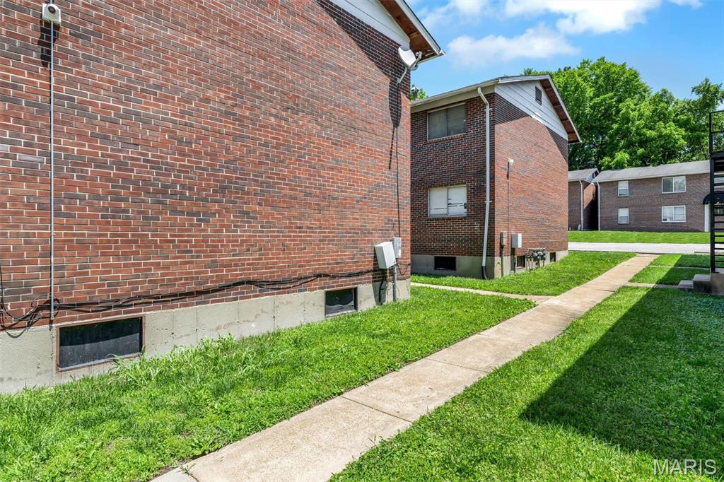 249 Chambers Road Riverview, MO 63137 - Photo 38 of 45