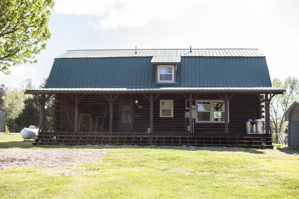 1057 Willette Road Red Boiling Springs, TN 37150 - Photo 29 of 31 a front view of a house