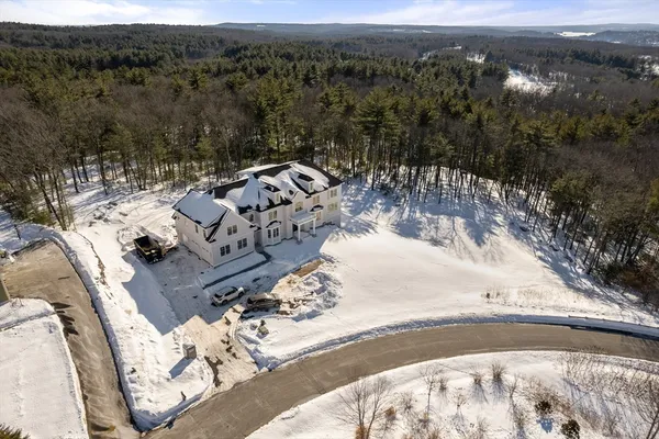 $3,690,000 | 114 Oak Trail, Bolton, MA 01740
