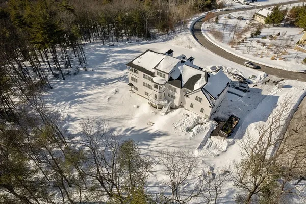 $3,690,000 | 114 Oak Trail, Bolton, MA 01740