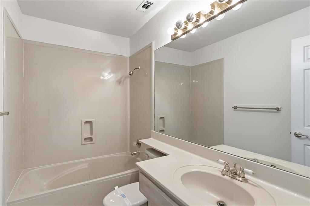 9961 Waterfront Trail, Unit 9961 Rowlett, TX 75087 - Photo 29 of 35