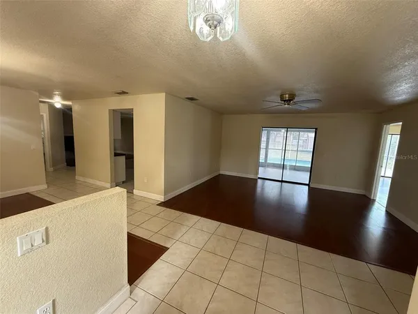 $2,495 | 1001 South Wapello Street, North Port, FL 34286