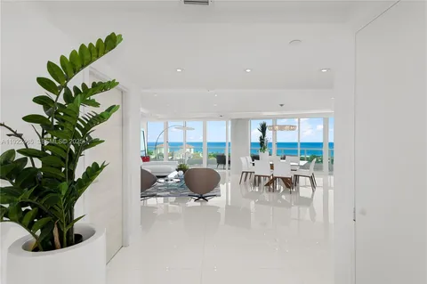 $3,750,000 | 19955 Northeast 38th Court, Unit 2205, Aventura, FL 33180