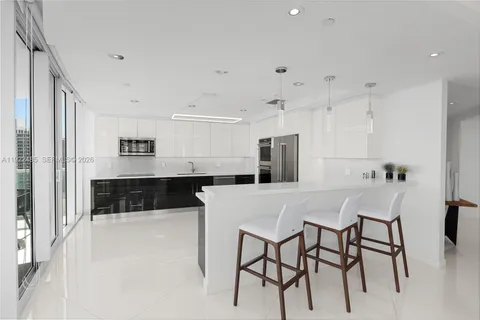 $2,700,000 | 19955 Northeast 38th Court, Unit 2205, Aventura, FL 33180