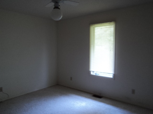 1700 North Thorn Tree Road Muncie, IN 47304 - Photo 13 of 22 Gallery Image 13