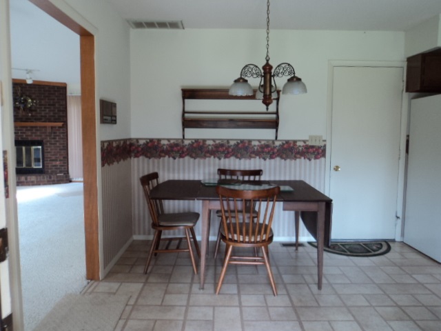 1700 North Thorn Tree Road Muncie, IN 47304 - Photo 7 of 22 Gallery Image 7