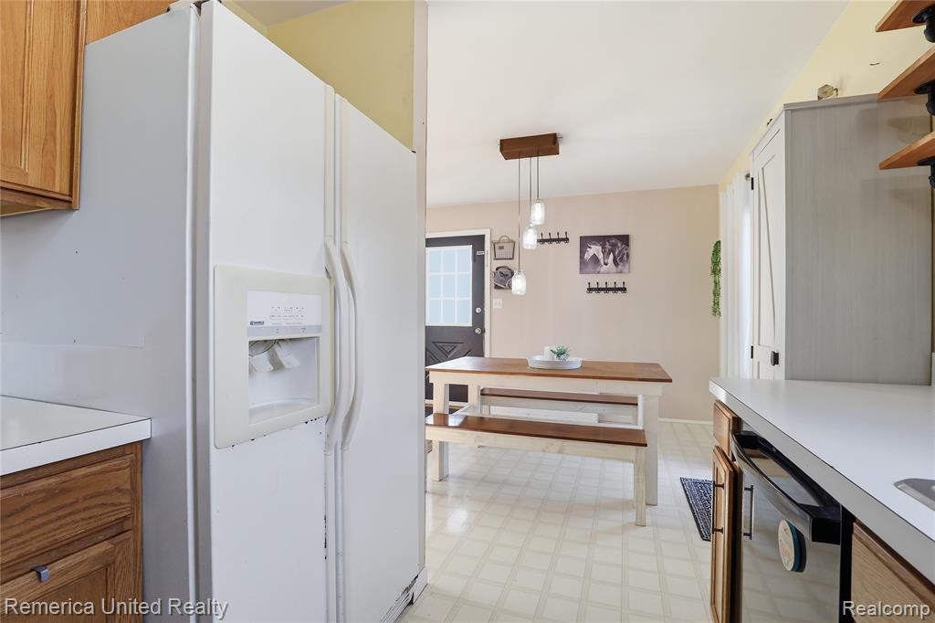 15489 Bird Road Linden, MI 48451 - Photo 13 of 42
