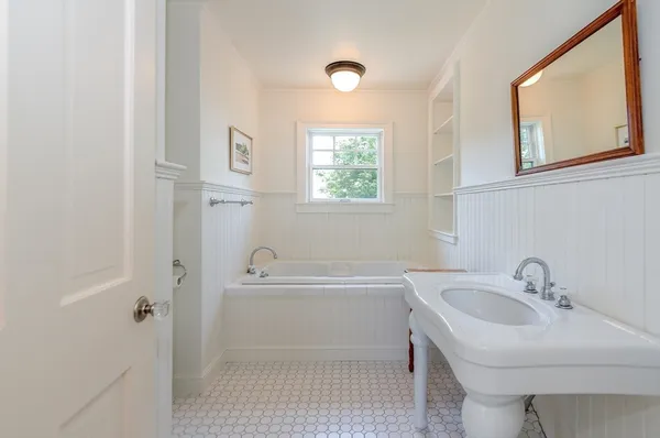$3,400,000 | 414 Point Road, Marion, MA 02738