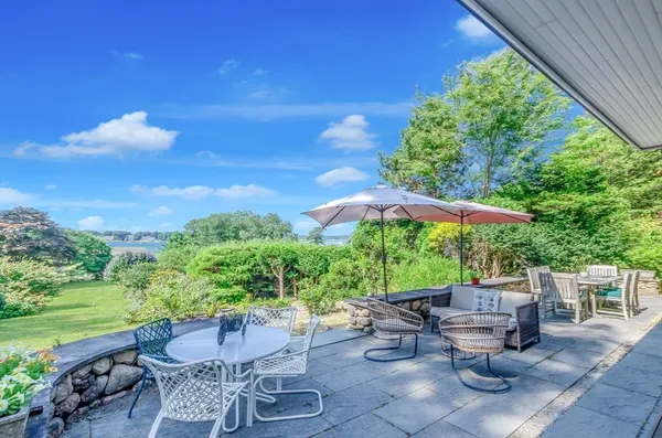 $3,400,000 | 414 Point Road, Marion, MA 02738