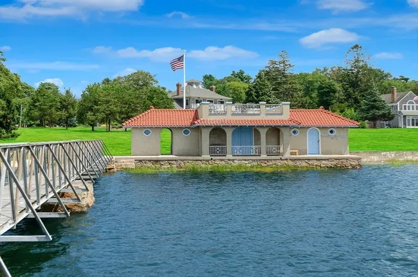 $3,400,000 | 414 Point Road, Marion, MA 02738