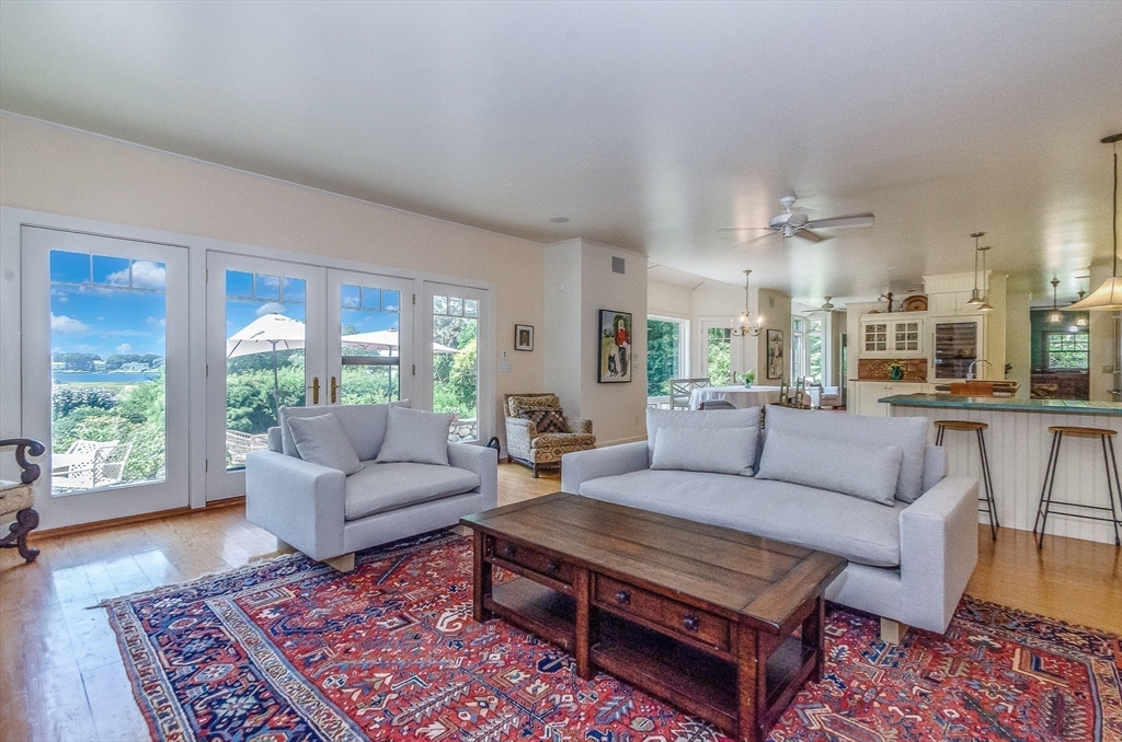 414 Point Road Marion, MA 02738 - Photo 10 of 42