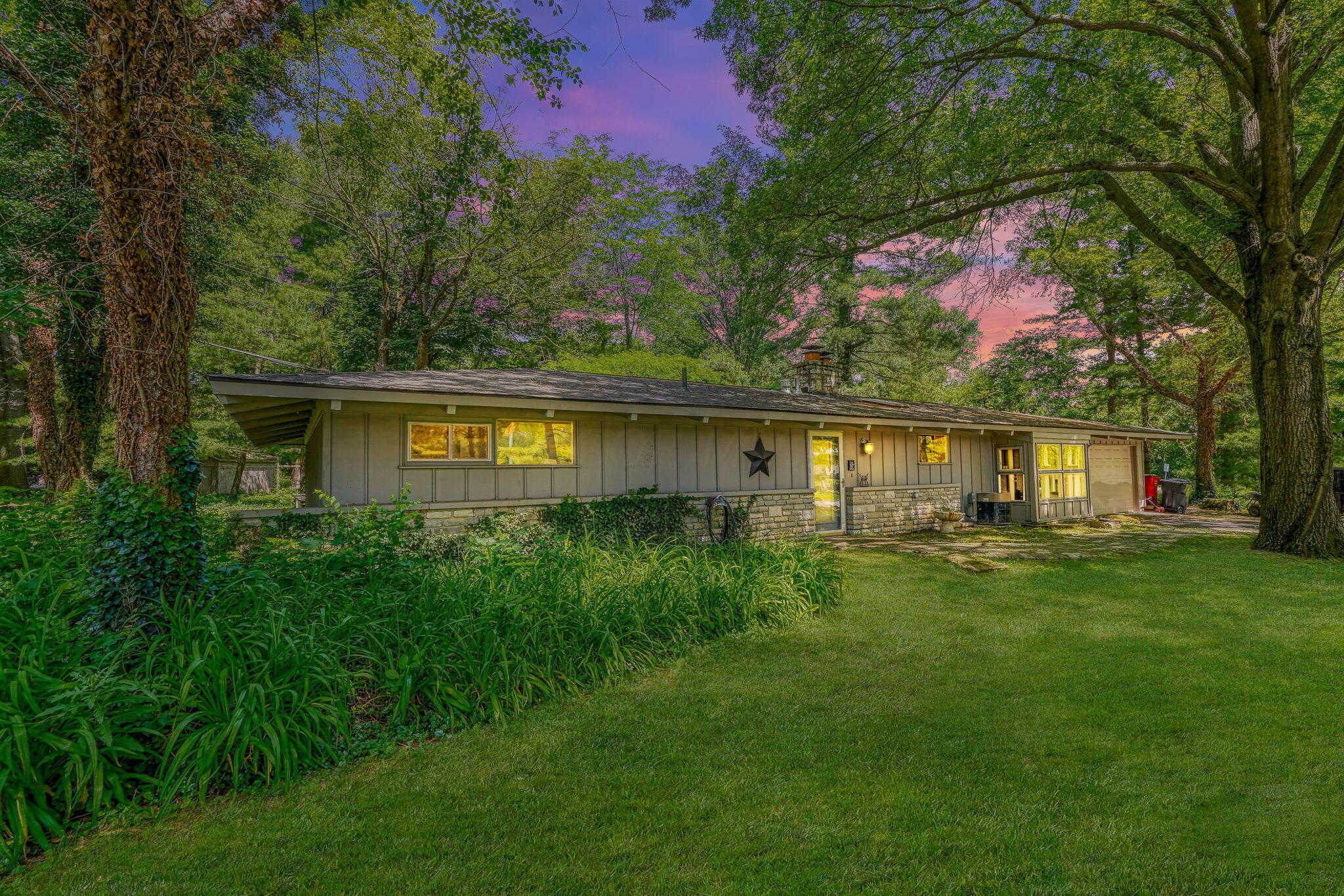 3725 Dublin Road Columbus, OH 43221 - Photo 1 of 22 3725 Dublin Rd Virtual Twilight