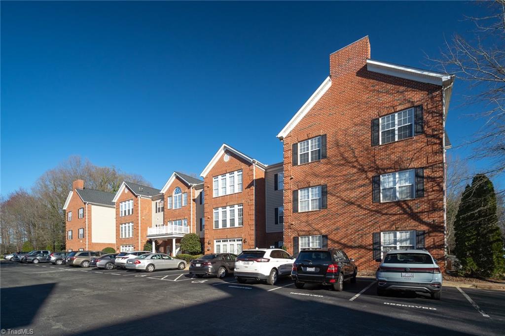 524 College Road, Unit 207 Greensboro, NC 27410 - Photo 26 of 31
