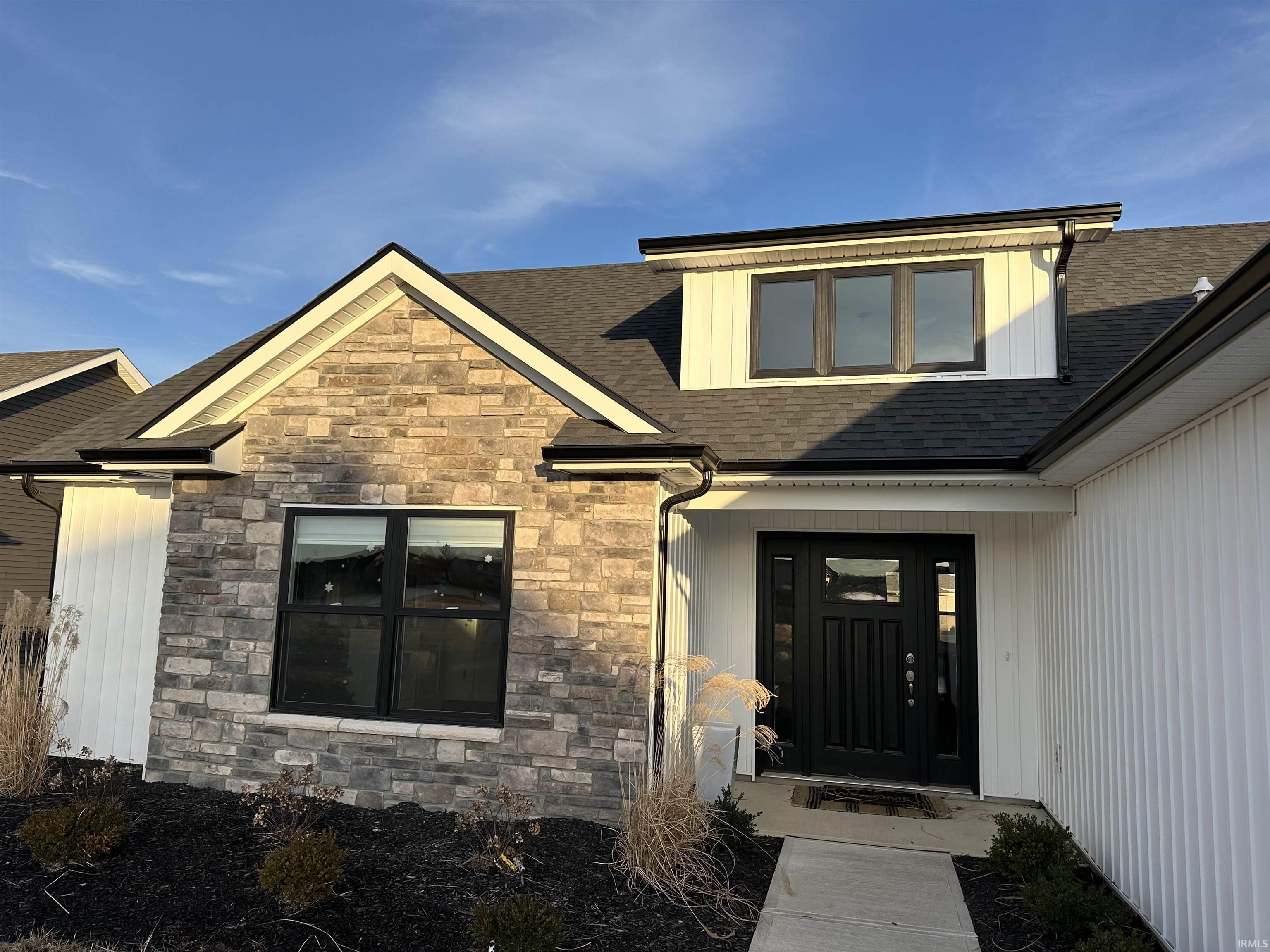 1065 Black Bear Path Berne, IN 46711 - Photo 2 of 33