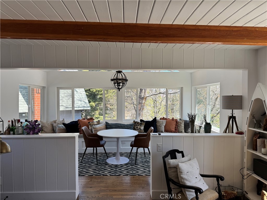 28826 Cedar Drive Lake Arrowhead, CA 92352 - Photo 6 of 23