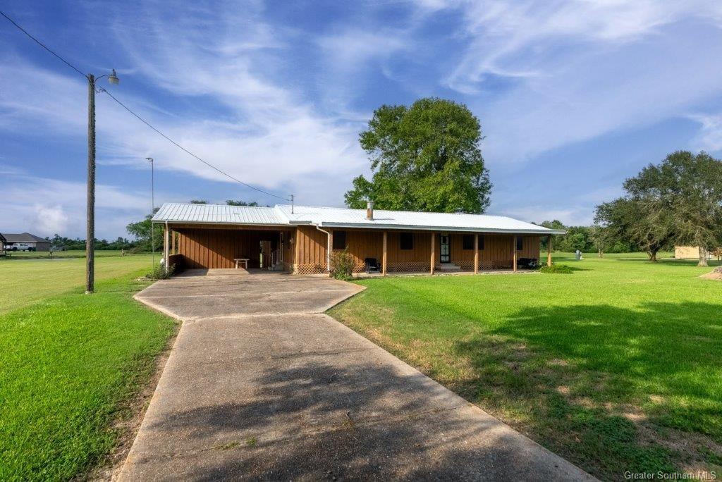 7416 Lorraine Road Iowa, LA 70647 - Photo 2 of 20