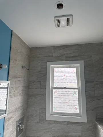 $164,999 | 310 West 105th Street, Chicago, IL 60628