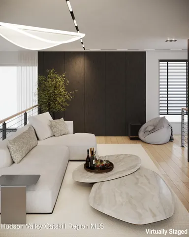 $1,375,000 | 31 Medwyn Lane, Red Hook, NY 12571