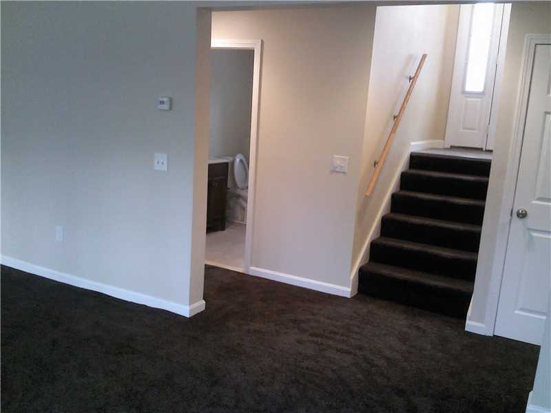 360 Devils Foot Road North Kingstown, RI 02852 - Photo 9 of 13 Living Room.