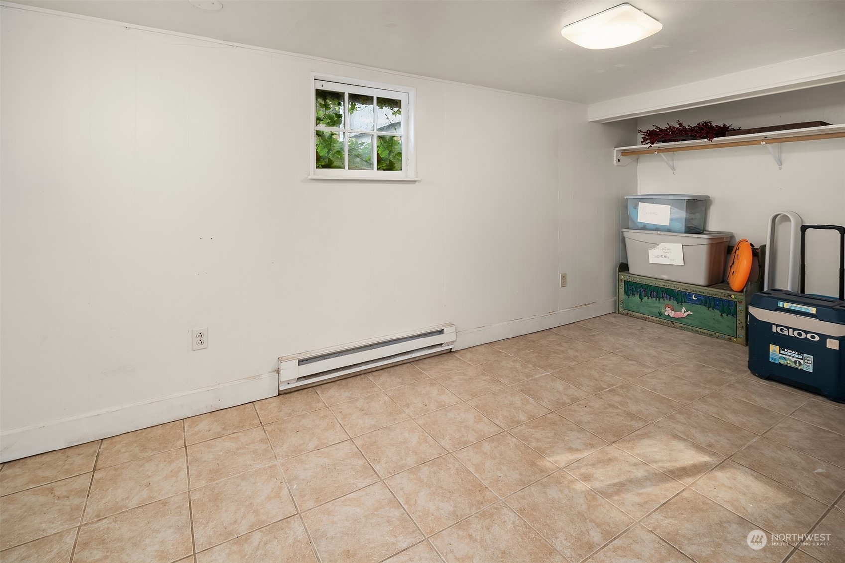 330 Highway 3 Shelton, WA 98584 - Photo 25 of 39 a view of room with workspace and windows