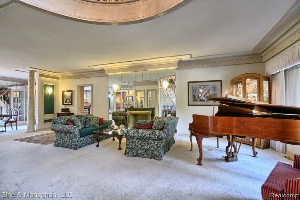 45 Hampton Road Grosse Pointe, MI 48236 - Photo 8 of 36
