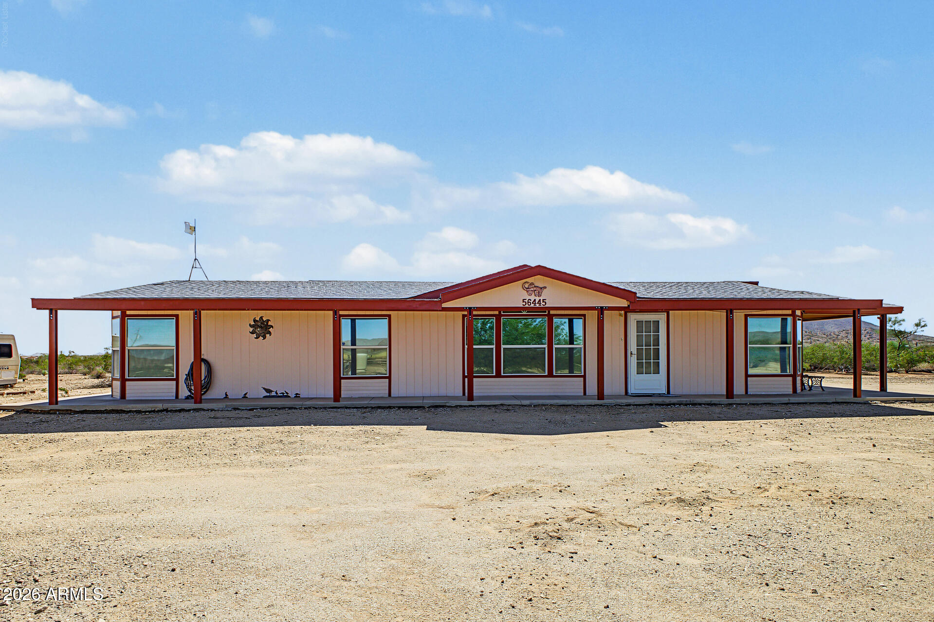 56445 West Barnes Road Maricopa, AZ 85139 - Photo 2 of 33 4 - Barnes