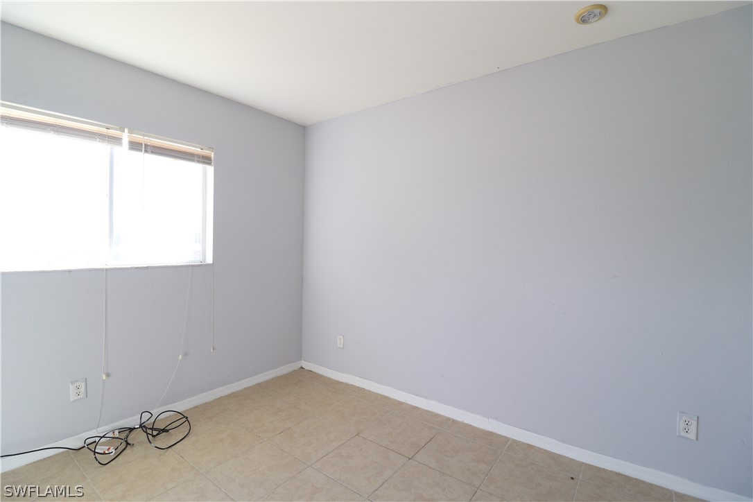 2101-2103 Park Road Lehigh Acres, FL 33971 - Photo 6 of 9 Gallery Image 6