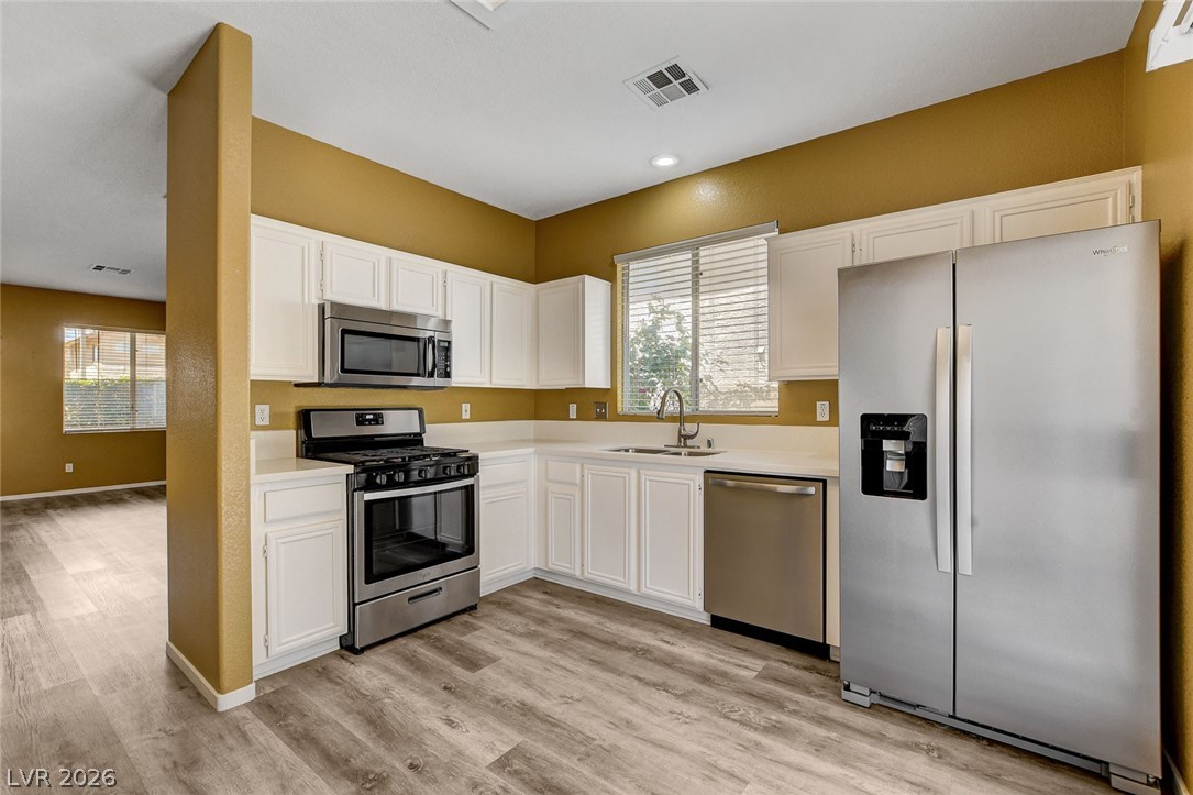 286 Manzanita Ranch Lane Henderson, NV 89012 - Photo 11 of 50 Kitchen