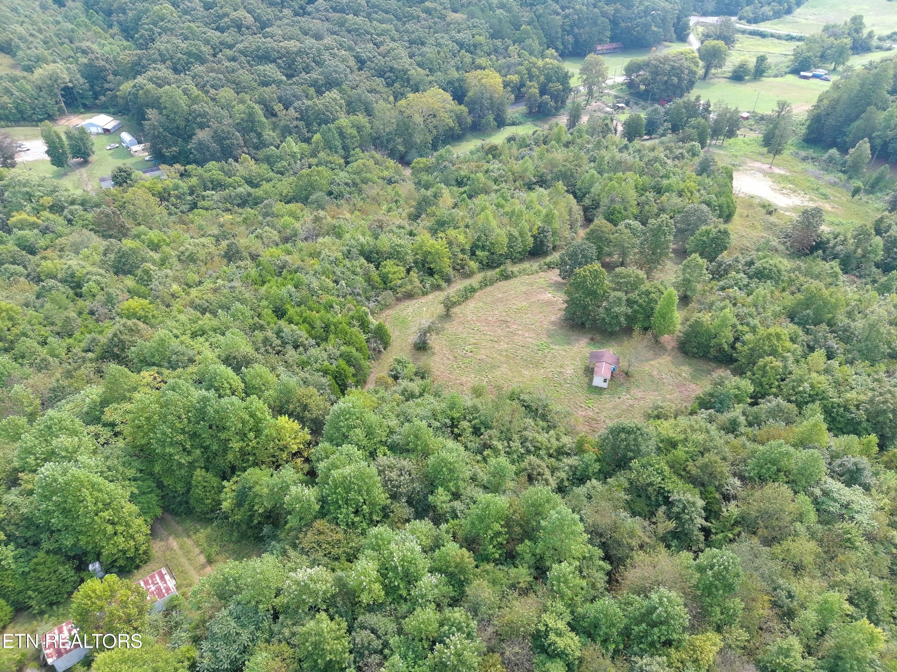 417 Womac Hollow Road Decatur, TN 37322 - Photo 21 of 29 MAX_0096