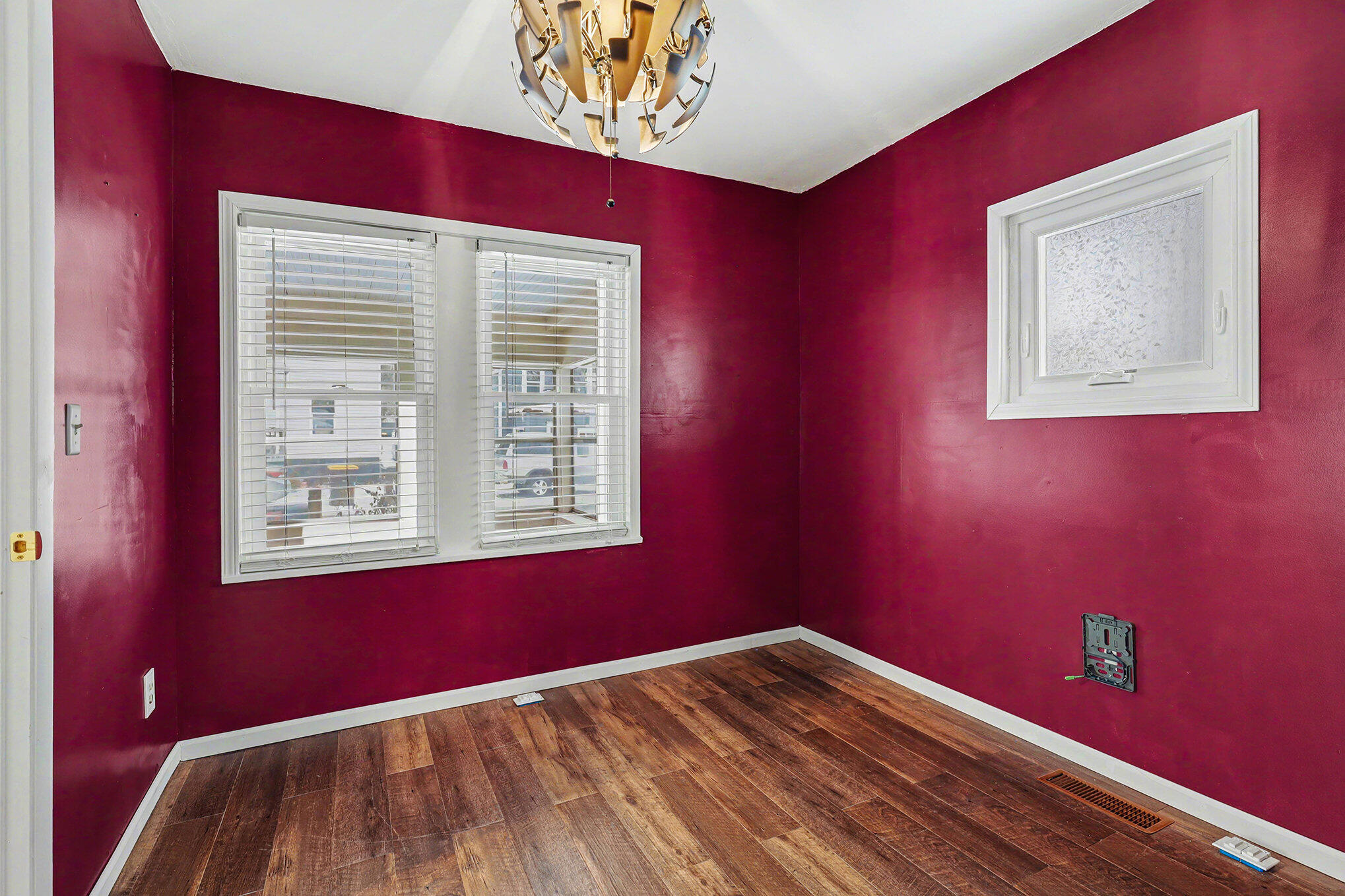 515 Harrison Street Ionia, MI 48846 - Photo 12 of 19 007_file_58